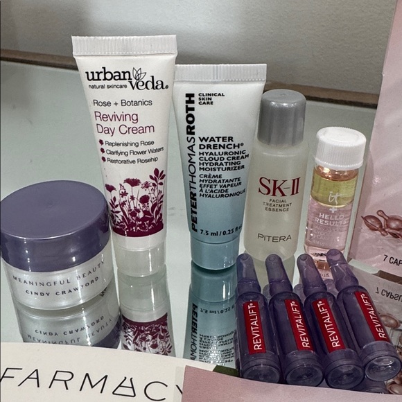 NEW Luxury Skincare Bundle 40 Items Cleanser Serum SPF Moisturizer Eye Toner - Picture 5 of 13